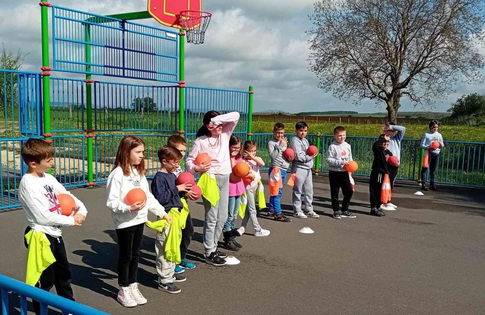 en-ligne-pour-l-apprentissage-de-la-maitrise-du-ballon-1745506392